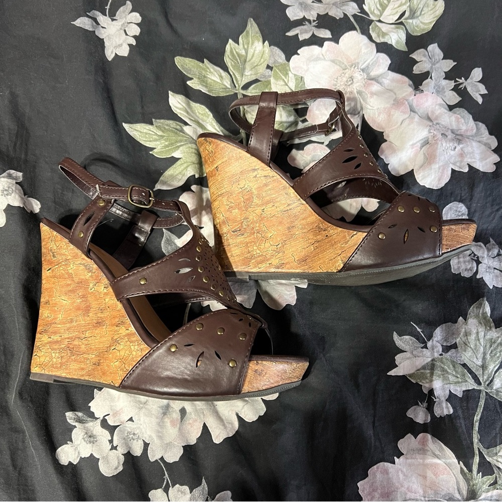 Charlotte Russe • Brown Leather • wedges • size 8